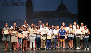 Premio alumnos palacios