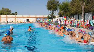 Piscina verano palacios