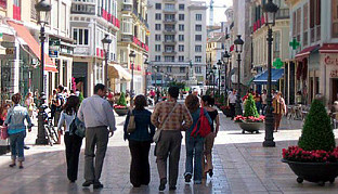 Centro comerciales abiertos