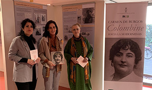 Homenaje carmen de burgos