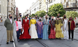 Desfile moda flamenca sevilla