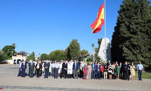 Izado bandera virgen rocio