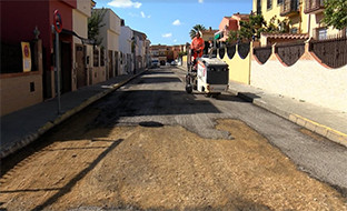 Asfaltado calles Gines