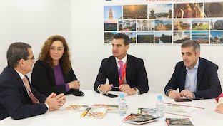 Badajoz sevilla fitur