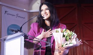 Laura pausini grammy latino