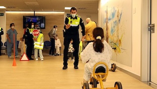 Policia hospital macarena