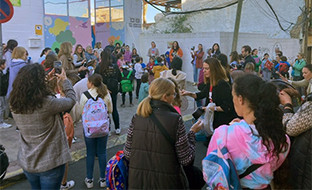 Cacerolada  CEIP MANUEL ALONSO