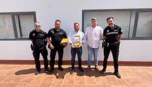 Policia local desfibrilador algaba