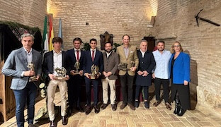 Premios taurinos algaba