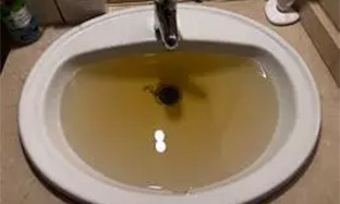 Agua turbia lora