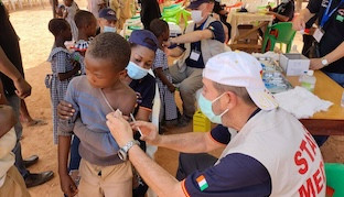Vacunacion infantil africa