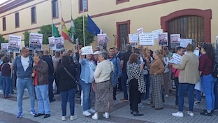 Protestas empleados residencias diputacion