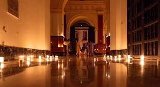 Iglesia nocturna elcoronil