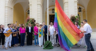 Izado bandera ayuntamiento
