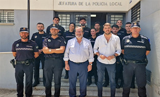 Agentes policia carmona